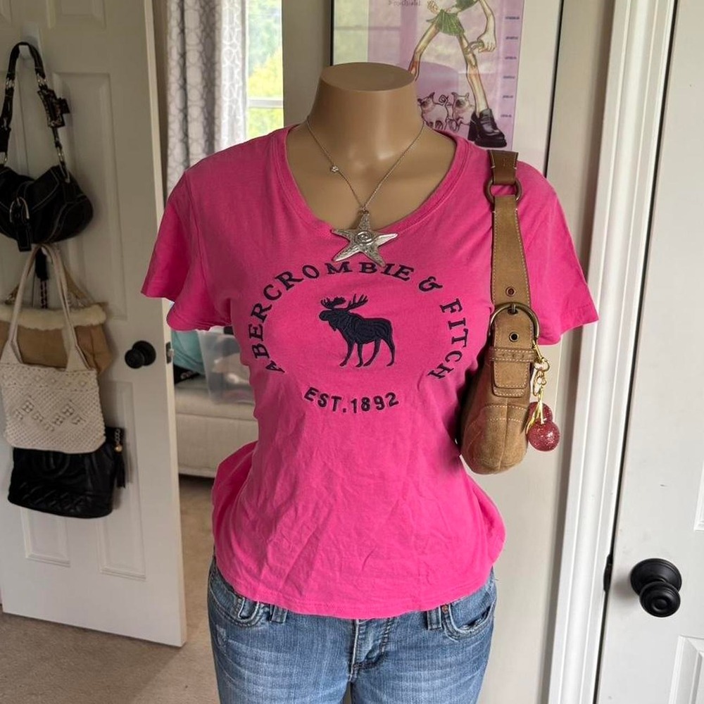 y2k 2000s abercrombie spellout pink logo tee